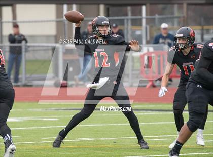 Thumbnail 1 in Kalama vs. Toledo (WIAA 2B Semifinal) photogallery.