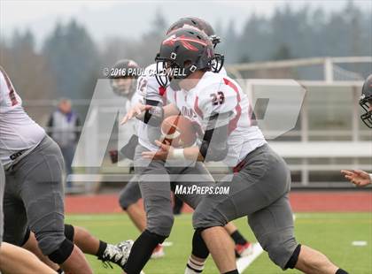 Thumbnail 2 in Kalama vs. Toledo (WIAA 2B Semifinal) photogallery.