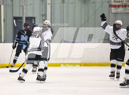 Thumbnail 3 in Mahwah @ Wayne Knights photogallery.