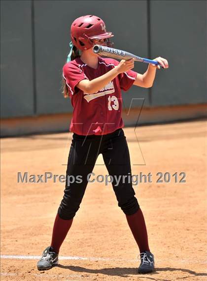 Thumbnail 1 in La Canada vs. Beaumont (CIF SS D5 Final) photogallery.