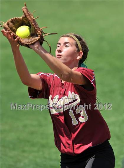 Thumbnail 2 in La Canada vs. Beaumont (CIF SS D5 Final) photogallery.
