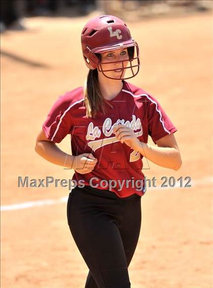 Thumbnail 3 in La Canada vs. Beaumont (CIF SS D5 Final) photogallery.
