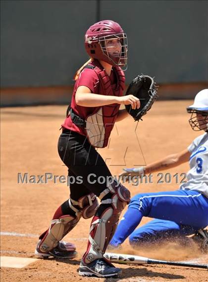 Thumbnail 1 in La Canada vs. Beaumont (CIF SS D5 Final) photogallery.