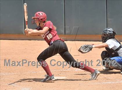 Thumbnail 3 in La Canada vs. Beaumont (CIF SS D5 Final) photogallery.