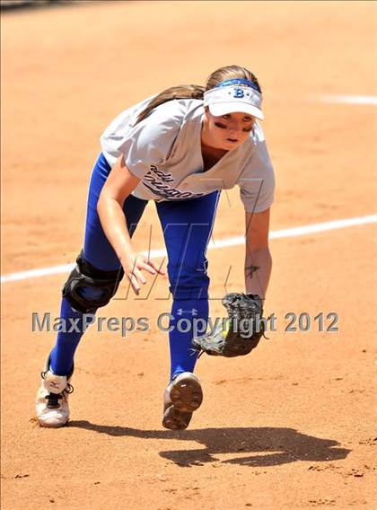 Thumbnail 1 in La Canada vs. Beaumont (CIF SS D5 Final) photogallery.