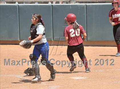 Thumbnail 2 in La Canada vs. Beaumont (CIF SS D5 Final) photogallery.