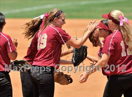 Thumbnail 2 in La Canada vs. Beaumont (CIF SS D5 Final) photogallery.