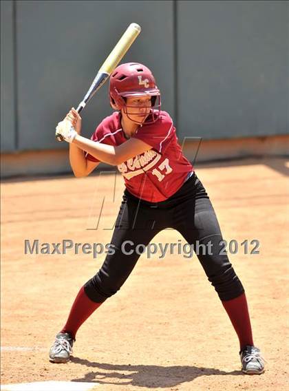 Thumbnail 3 in La Canada vs. Beaumont (CIF SS D5 Final) photogallery.