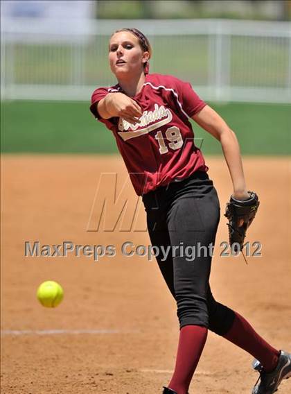Thumbnail 3 in La Canada vs. Beaumont (CIF SS D5 Final) photogallery.