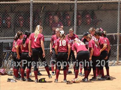 Thumbnail 1 in La Canada vs. Beaumont (CIF SS D5 Final) photogallery.
