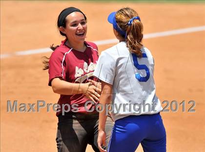 Thumbnail 3 in La Canada vs. Beaumont (CIF SS D5 Final) photogallery.