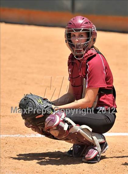 Thumbnail 2 in La Canada vs. Beaumont (CIF SS D5 Final) photogallery.