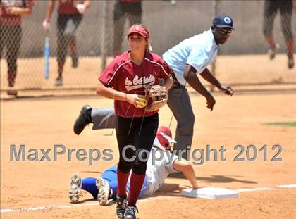 Thumbnail 1 in La Canada vs. Beaumont (CIF SS D5 Final) photogallery.