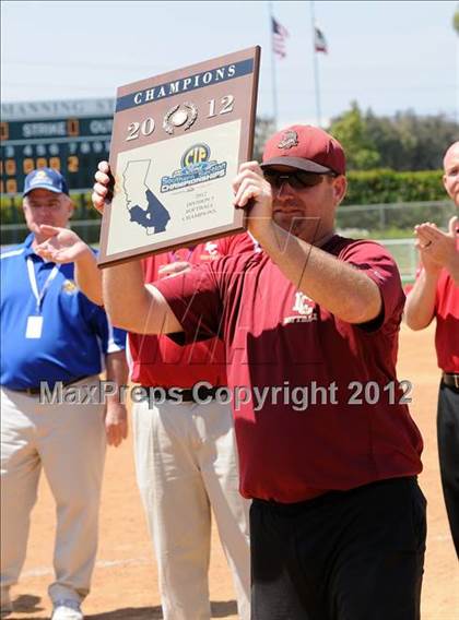 Thumbnail 2 in La Canada vs. Beaumont (CIF SS D5 Final) photogallery.