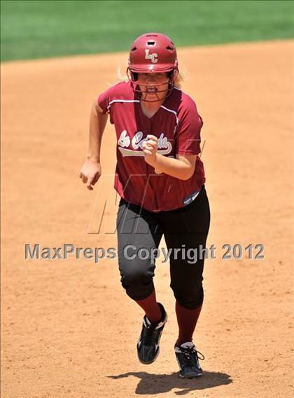 Thumbnail 1 in La Canada vs. Beaumont (CIF SS D5 Final) photogallery.