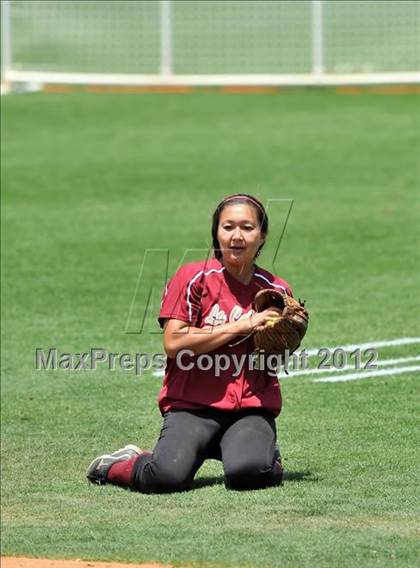 Thumbnail 2 in La Canada vs. Beaumont (CIF SS D5 Final) photogallery.