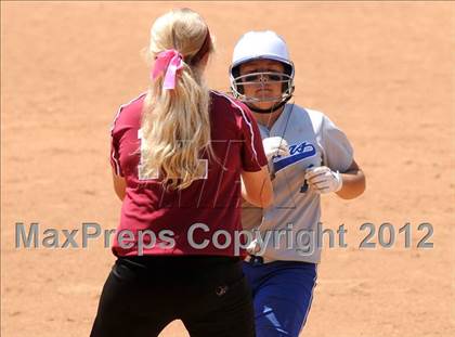 Thumbnail 2 in La Canada vs. Beaumont (CIF SS D5 Final) photogallery.