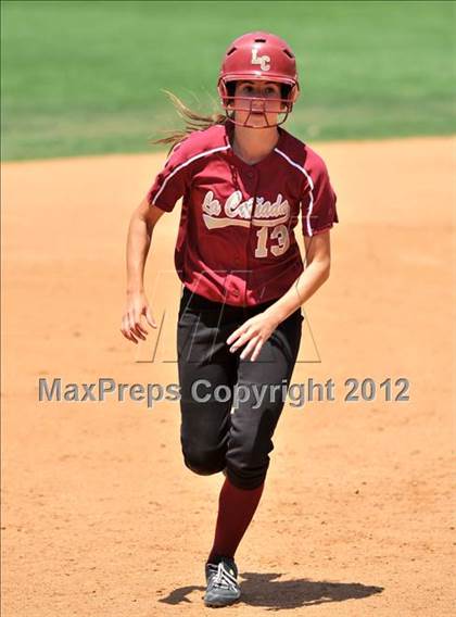 Thumbnail 1 in La Canada vs. Beaumont (CIF SS D5 Final) photogallery.