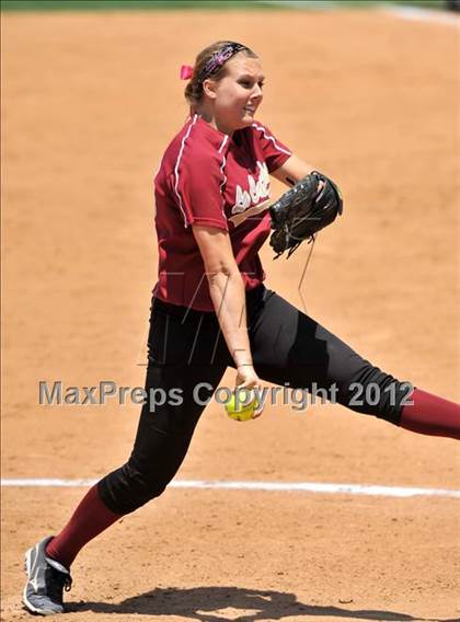 Thumbnail 1 in La Canada vs. Beaumont (CIF SS D5 Final) photogallery.