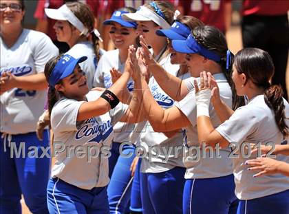 Thumbnail 2 in La Canada vs. Beaumont (CIF SS D5 Final) photogallery.