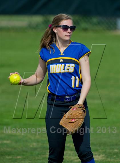 Thumbnail 1 in Alamo Heights vs Brennan (NISD Softball Tournament) photogallery.