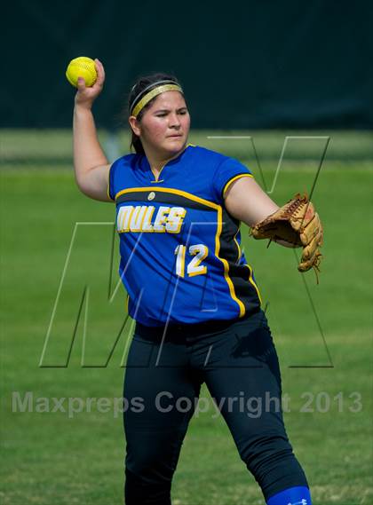 Thumbnail 3 in Alamo Heights vs Brennan (NISD Softball Tournament) photogallery.