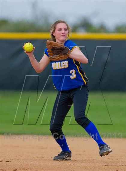 Thumbnail 2 in Alamo Heights vs Brennan (NISD Softball Tournament) photogallery.