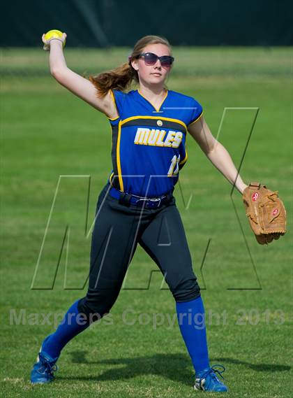 Thumbnail 3 in Alamo Heights vs Brennan (NISD Softball Tournament) photogallery.