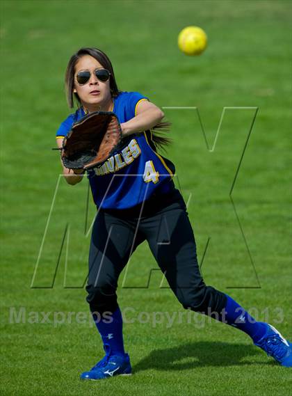 Thumbnail 2 in Alamo Heights vs Brennan (NISD Softball Tournament) photogallery.