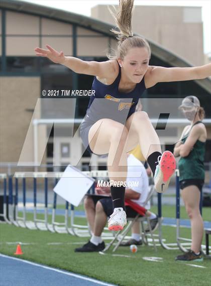 Thumbnail 3 in Mid Penn Track and Field Championship  photogallery.