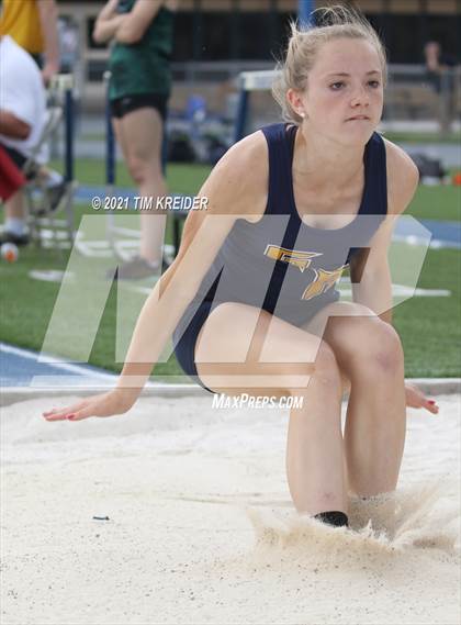 Thumbnail 1 in Mid Penn Track and Field Championship  photogallery.