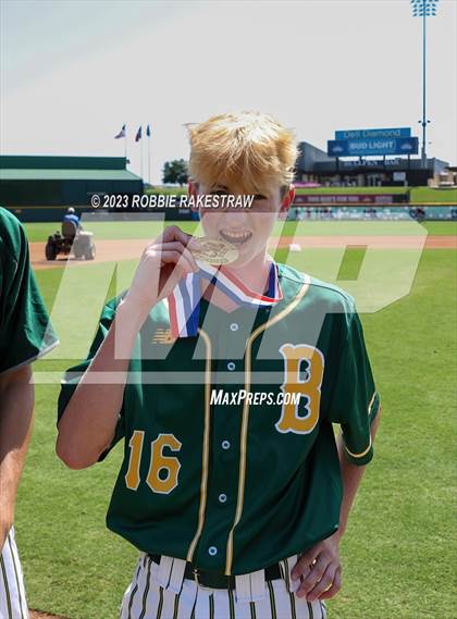 Thumbnail 2 in Boyd vs. Wall (UIL 3A Baseball State Final Medal Ceremony) photogallery.