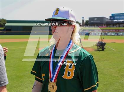 Thumbnail 3 in Boyd vs. Wall (UIL 3A Baseball State Final Medal Ceremony) photogallery.