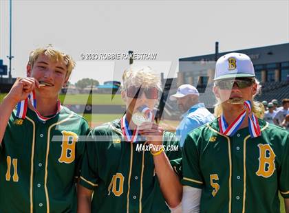 Thumbnail 3 in Boyd vs. Wall (UIL 3A Baseball State Final Medal Ceremony) photogallery.
