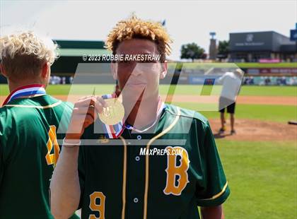Thumbnail 3 in Boyd vs. Wall (UIL 3A Baseball State Final Medal Ceremony) photogallery.