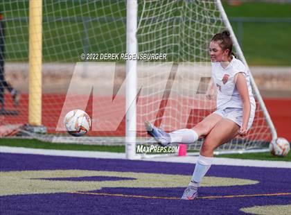 Thumbnail 2 in Grand Junction Central vs Holy Family (CHSAA 4A Playoffs Rd 1) photogallery.