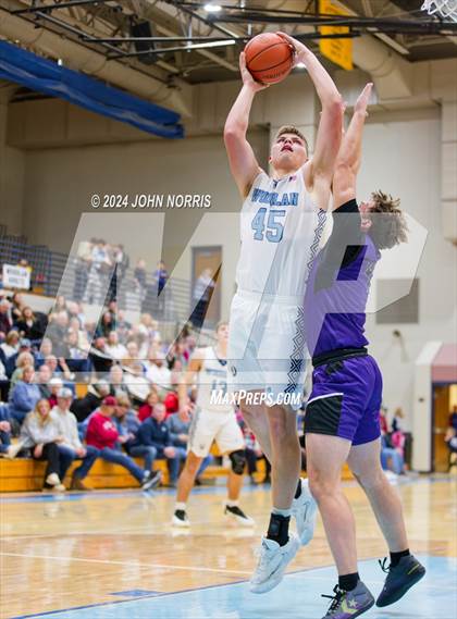 Thumbnail 2 in Leo @ Woodlan photogallery.