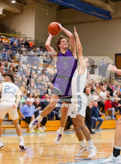 Thumbnail 3 in Leo @ Woodlan photogallery.
