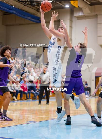Thumbnail 3 in Leo @ Woodlan photogallery.