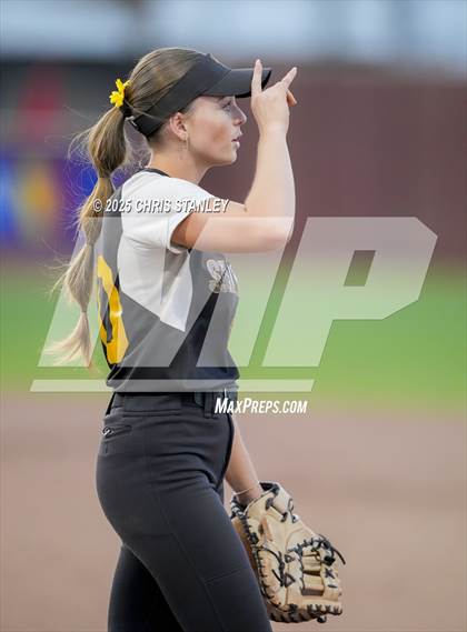 Thumbnail 3 in Salpointe Catholic vs. Coconino (AIA 4A Final) photogallery.