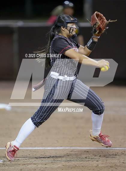 Thumbnail 2 in Salpointe Catholic vs. Coconino (AIA 4A Final) photogallery.