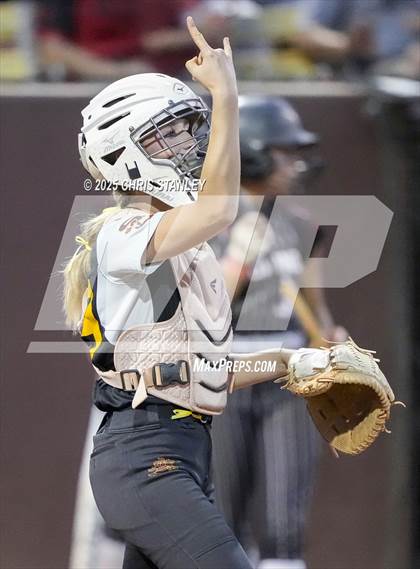 Thumbnail 2 in Salpointe Catholic vs. Coconino (AIA 4A Final) photogallery.