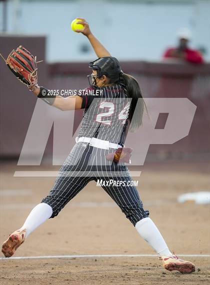 Thumbnail 1 in Salpointe Catholic vs. Coconino (AIA 4A Final) photogallery.