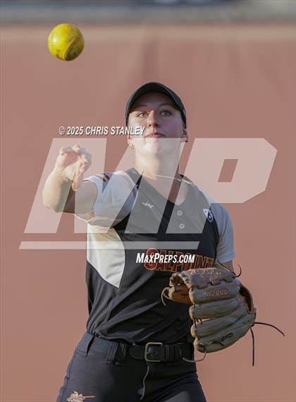 Thumbnail 3 in Salpointe Catholic vs. Coconino (AIA 4A Final) photogallery.