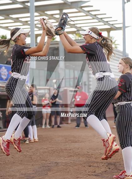 Thumbnail 1 in Salpointe Catholic vs. Coconino (AIA 4A Final) photogallery.
