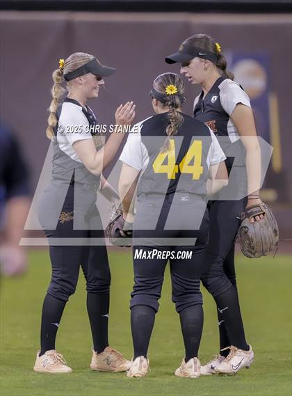 Thumbnail 2 in Salpointe Catholic vs. Coconino (AIA 4A Final) photogallery.
