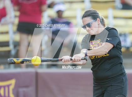 Thumbnail 1 in Salpointe Catholic vs. Coconino (AIA 4A Final) photogallery.