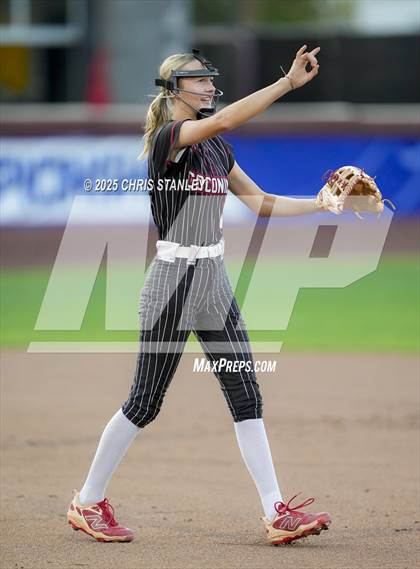 Thumbnail 2 in Salpointe Catholic vs. Coconino (AIA 4A Final) photogallery.