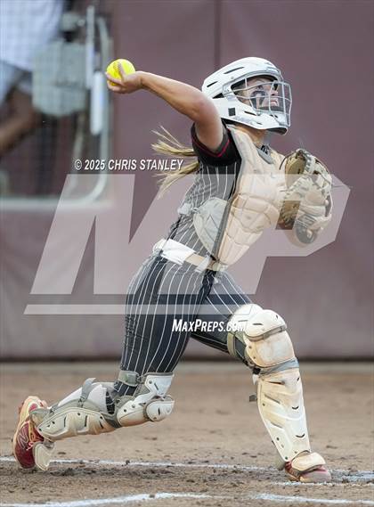 Thumbnail 1 in Salpointe Catholic vs. Coconino (AIA 4A Final) photogallery.