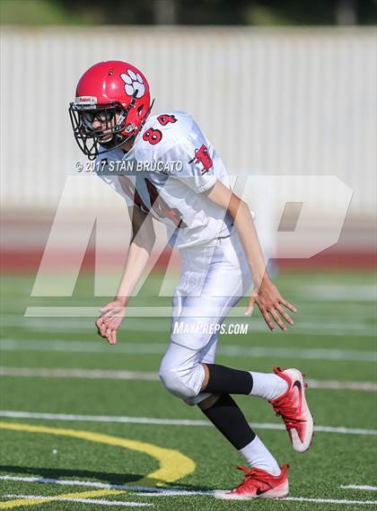 Thumbnail 2 in Elsinore Tigers vs Beckman Patriots photogallery.